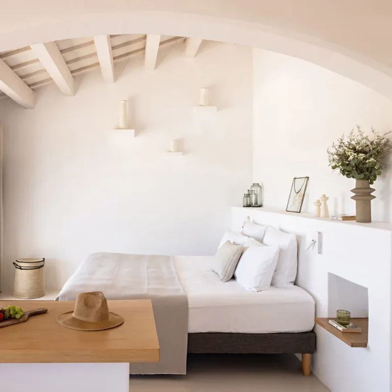 hotel-torre-vella-minorque-chambre-pool-suite-lit